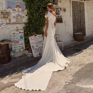 Madi Lane Maddox sz bridal 12